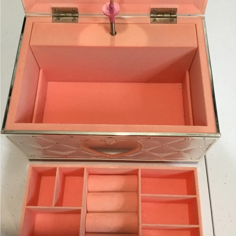 Lenox White and Silver Quilted Heart Jewelry Chest
